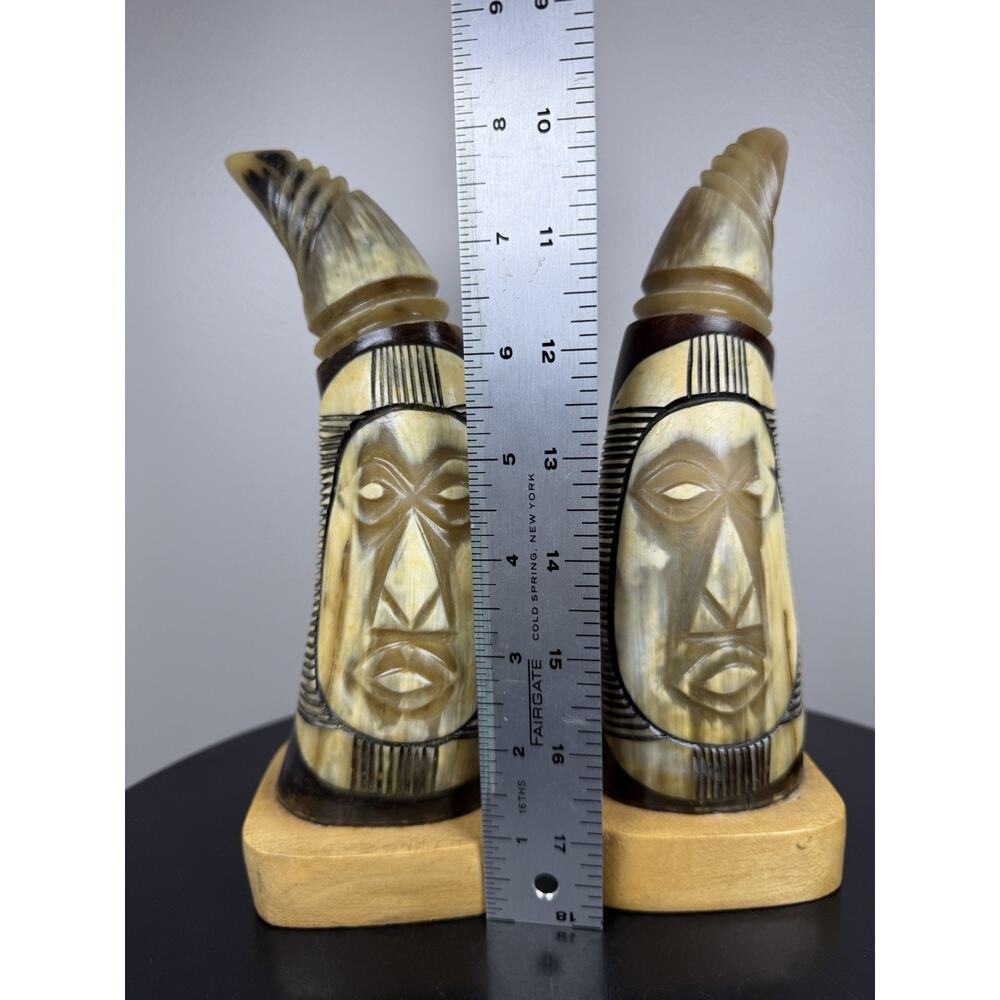 Vintage Carved Cattle Horn Mask Sculptures Pair Folk Art Boho - Picture 10 of 11